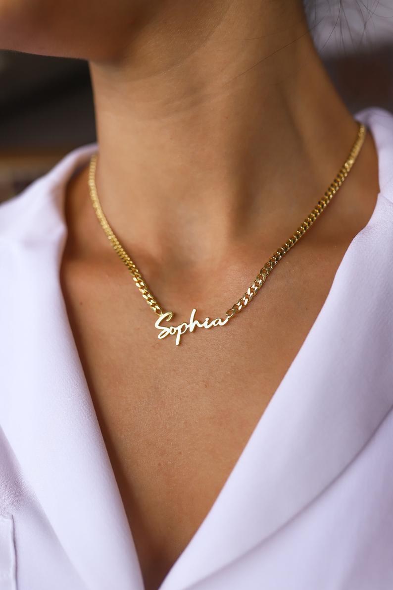 Dainty Name Necklace